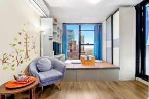 Quiet Tatami-style apartment on Collins St near Southern Cross Station